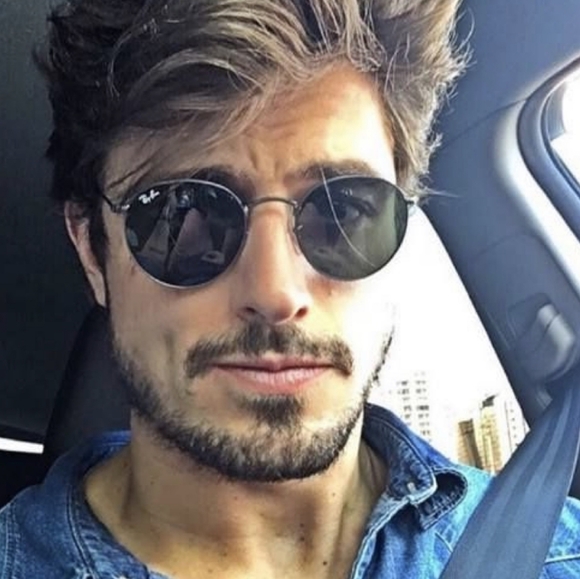 Model Display RayBan Round Metal All Black RB3447 - Picture 16 of 16